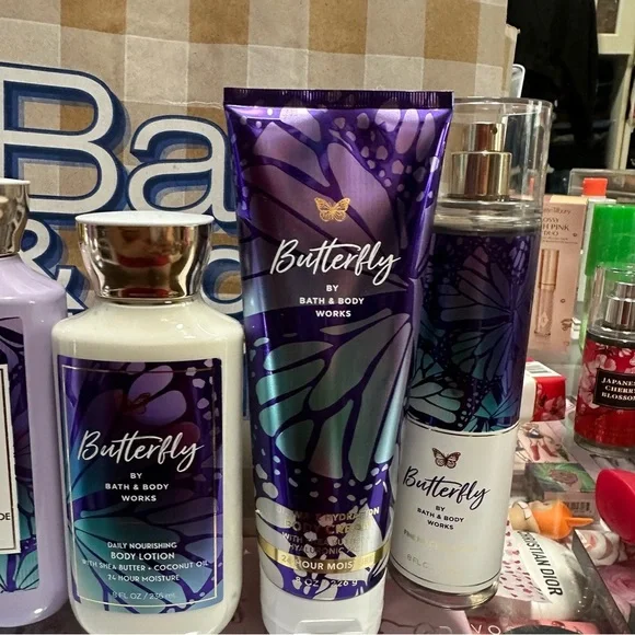 Butterfly Bath & Body Works Set - Purple - Picture 3 of 3